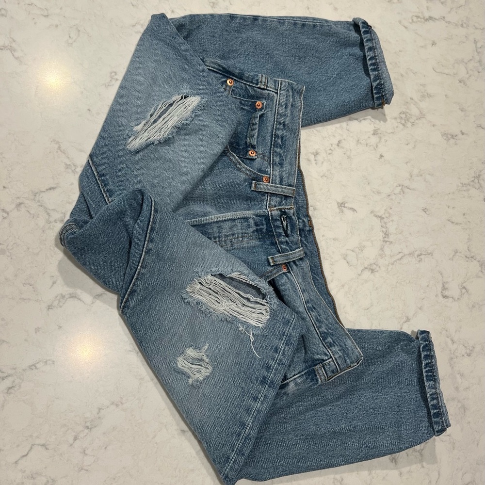 Levi 501 skinny jeans distressed